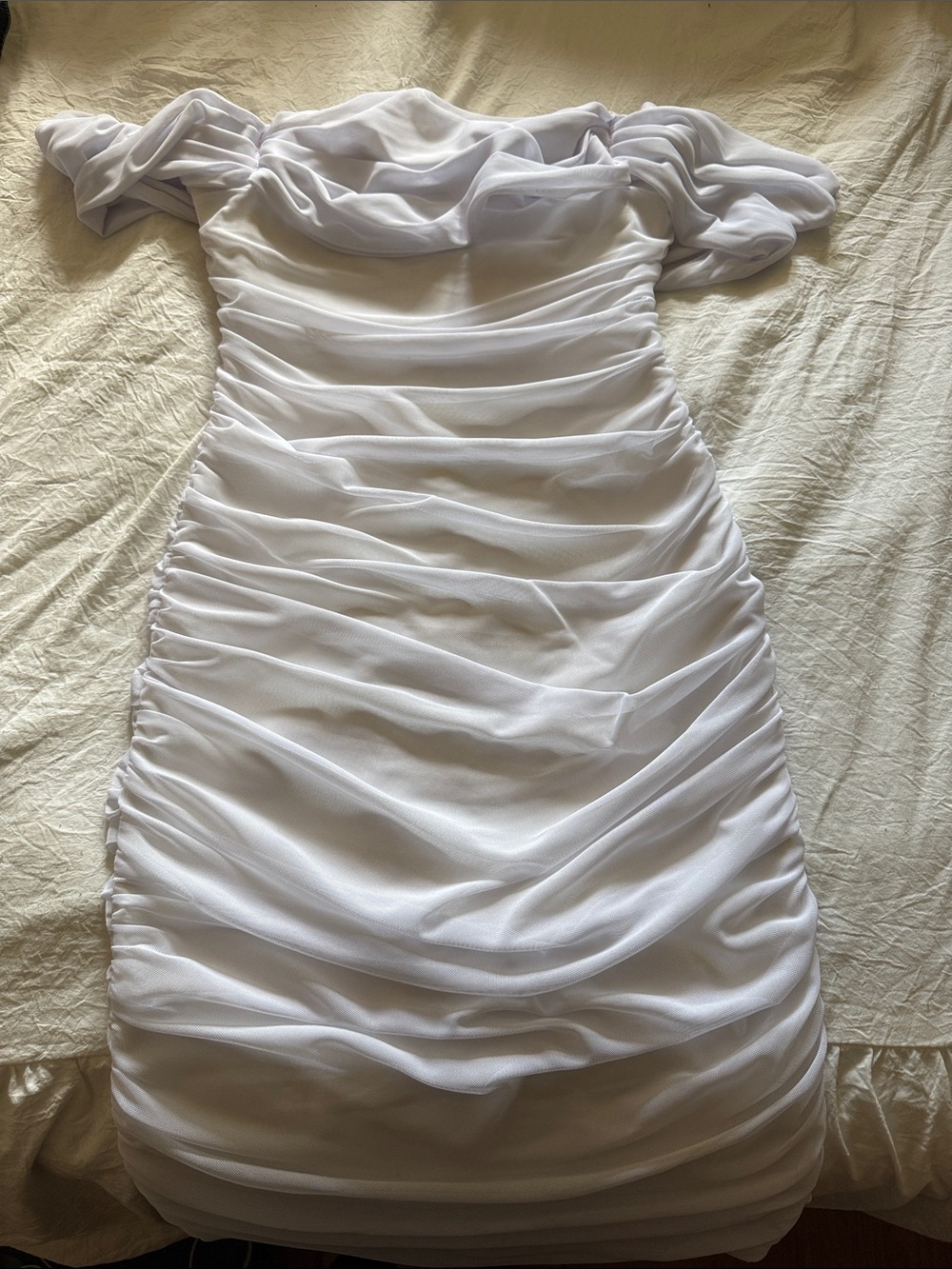 Off-Shoulder Ruched White Midi Dress - Picture 5 of 8